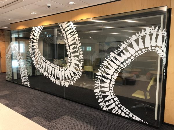 Window-white-vinyl-graphic
