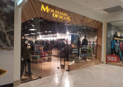 Shopfronts-illuminated-signage-canberra